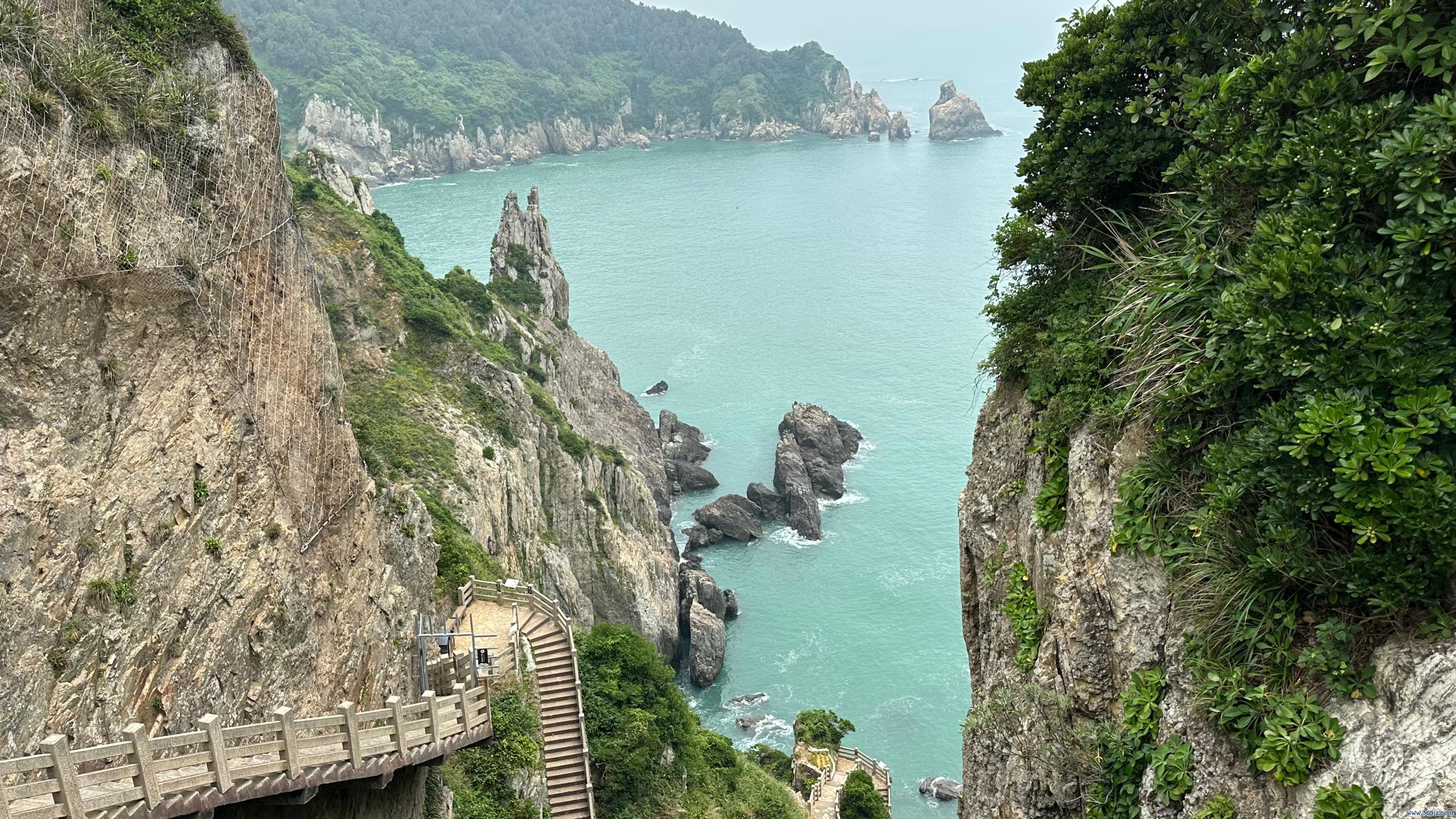 乌沙头绝壁栈谈。东谈主民网记者 王绍绍摄